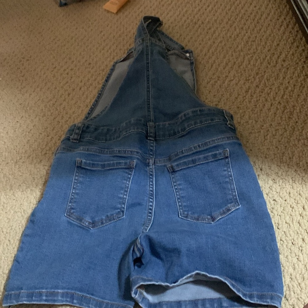 Overalls - Picture 2 of 11